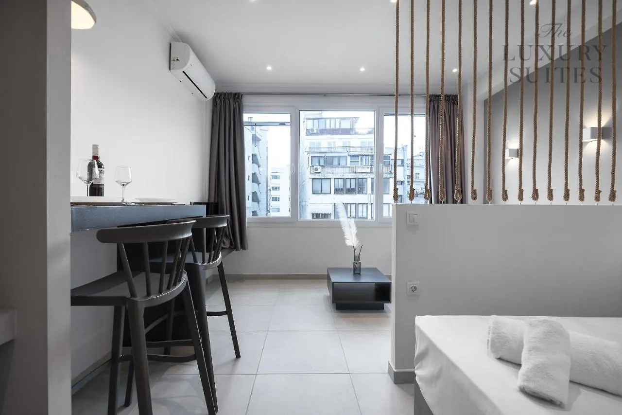 Wallstreet, The Luxury Suites 테살로니키 아파트